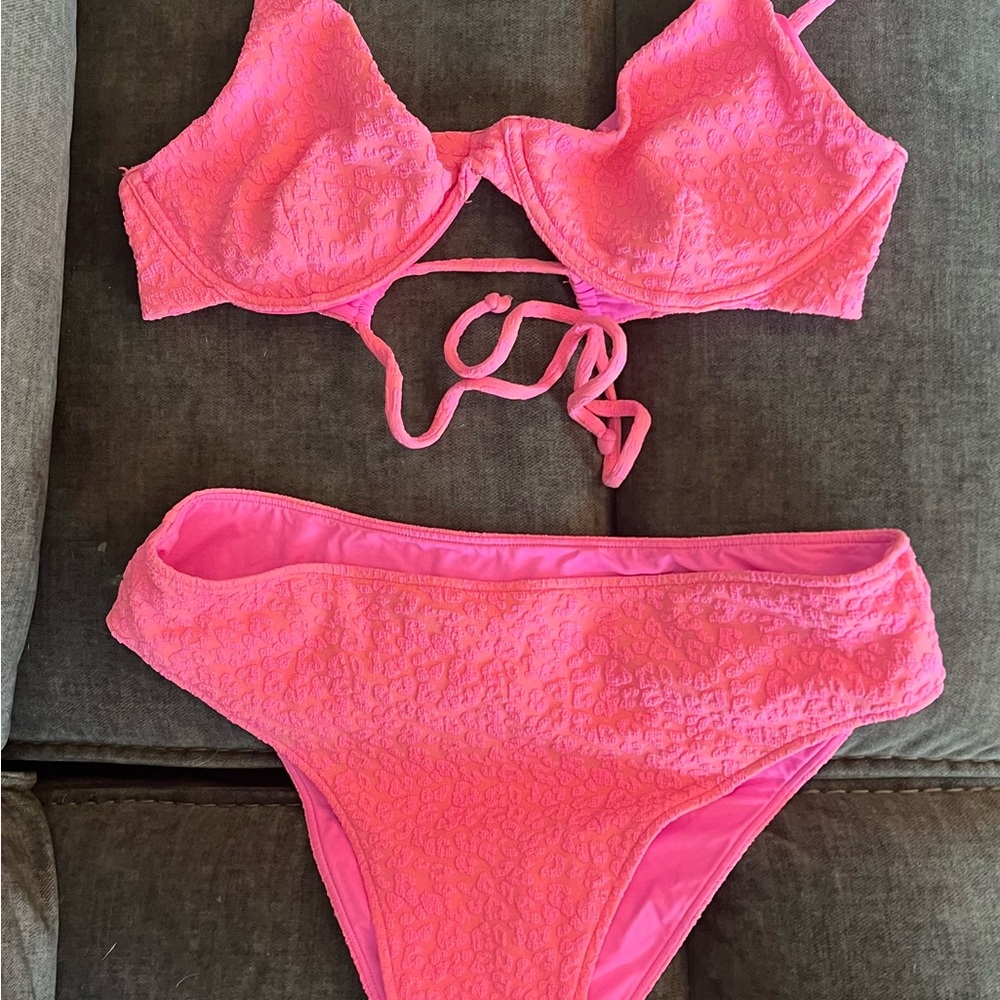 JMP the Label Vibrant Pink Cheetah Textured Bikini Set - XL top & L bottoms